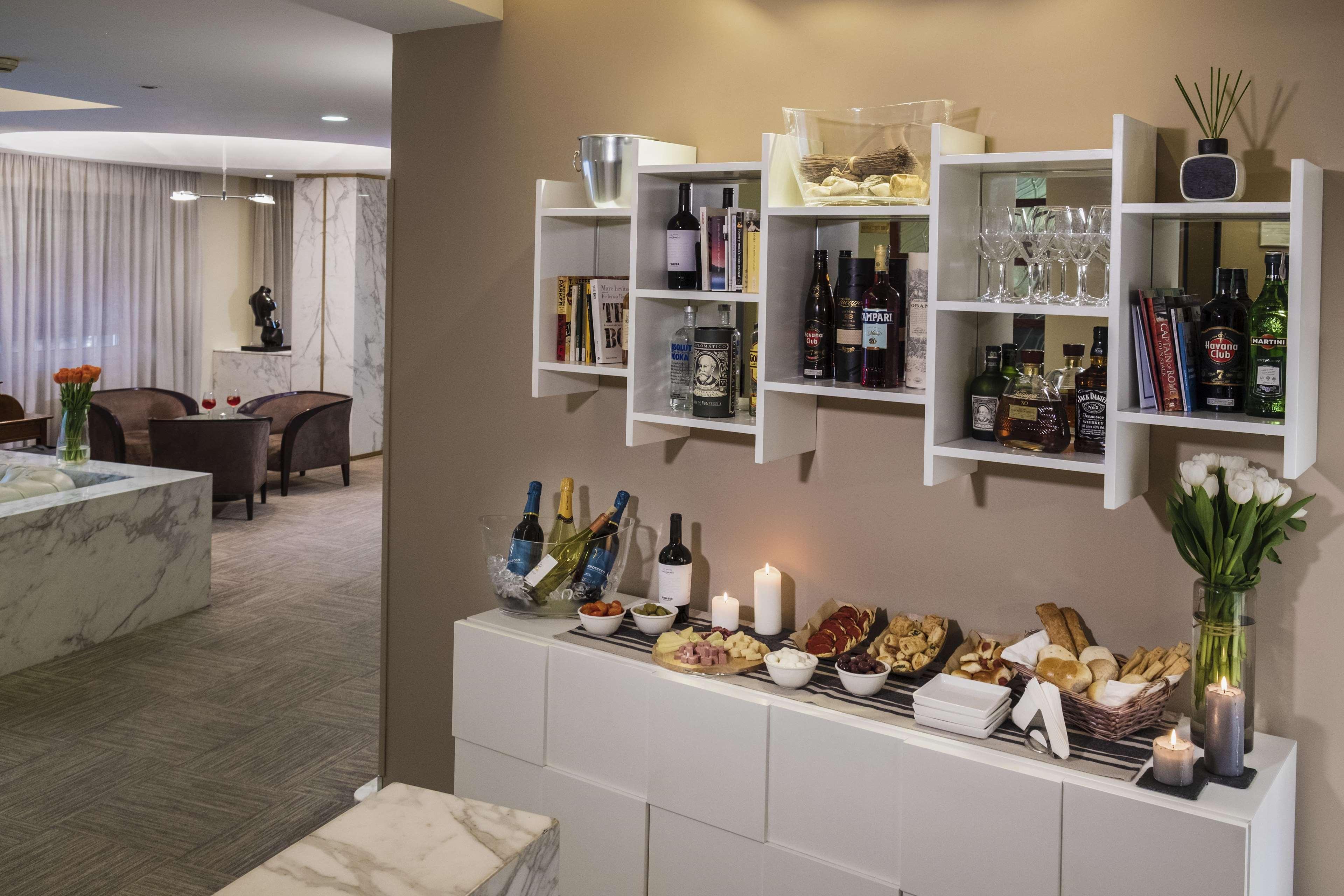 Western Piccadilly Hotel 4*